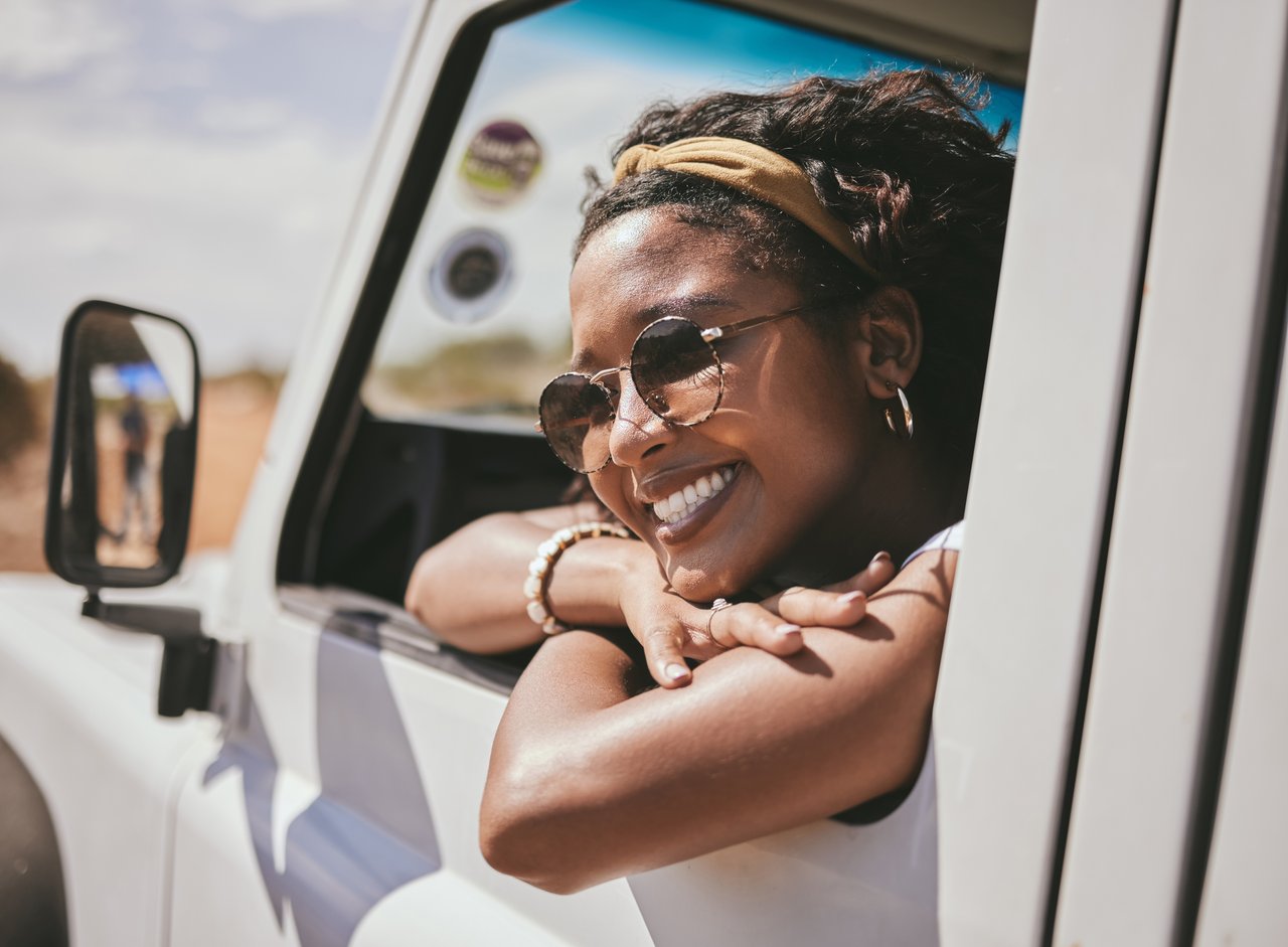 Girl with sunglasses