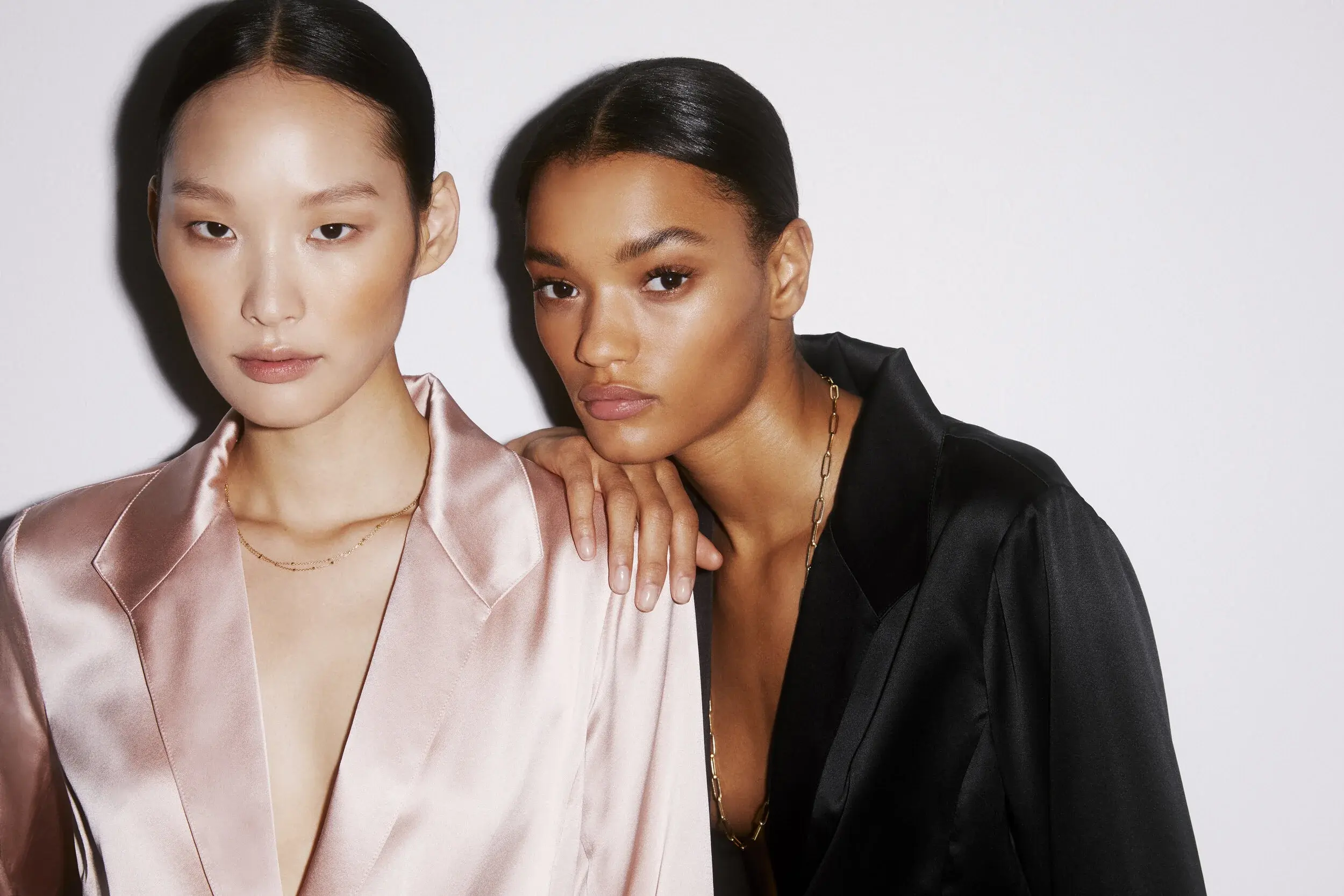 ANINE BING screenshot